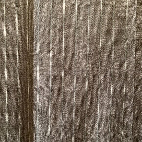 Holland & Sherry Suit - Picture 14 of 16